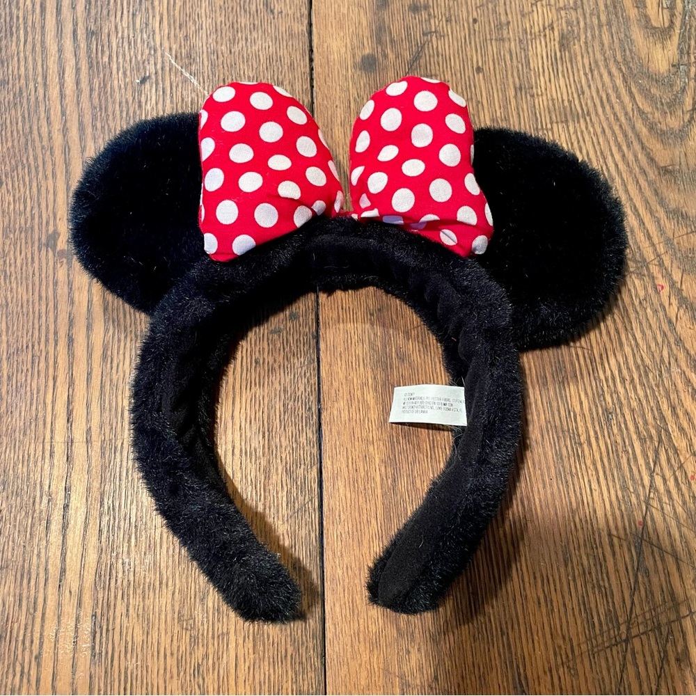 Walt Disney World Girls Red Polka Dot Minnie Mouse Ears Faux Fur Headband Travel